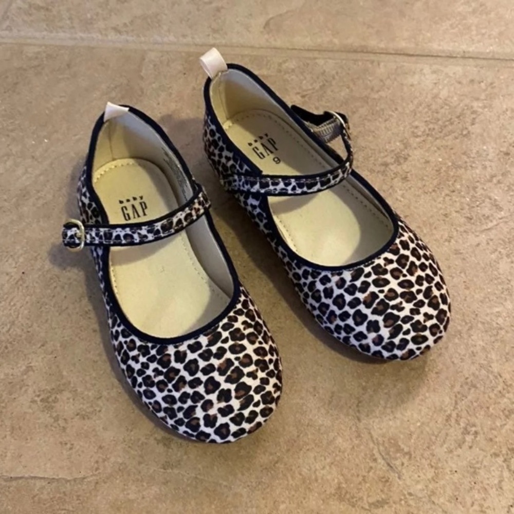 GAP toddler shoes